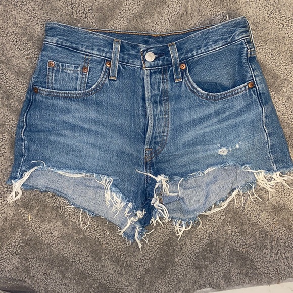 Levi’s 501 Original Denim Shorts - Picture 3 of 7